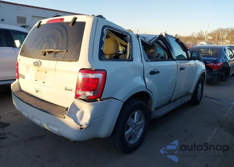 2010 Ford Escape Xlt from USA, damaged, VIN 1FMCU0DG3AKC47359
